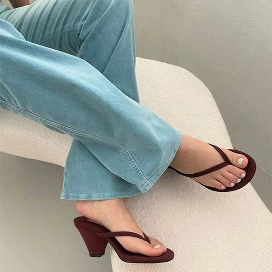 Damen Zehentrenner mit elegantem Design und komfortablem Fußbett EB