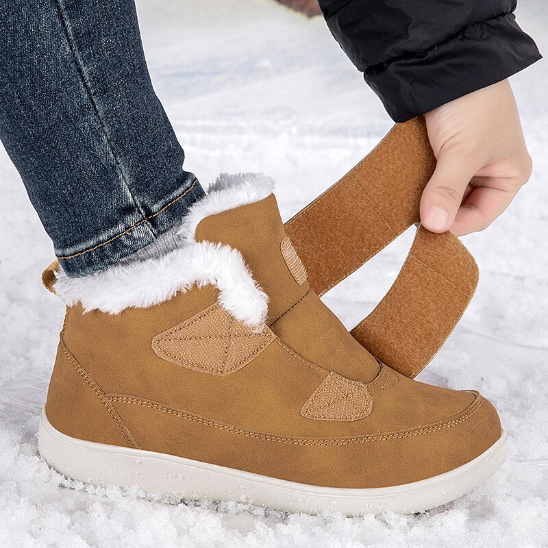 Damen Isolierte Winterstiefel mit verstellbaren Klettverschlüssen EB