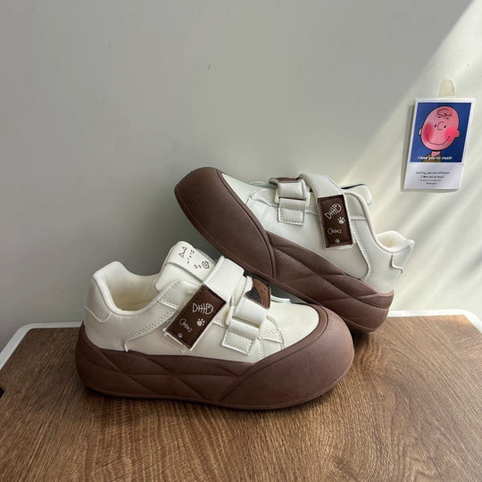 Damen Bequeme Sneaker mit praktischen Klettverschlüssen EB