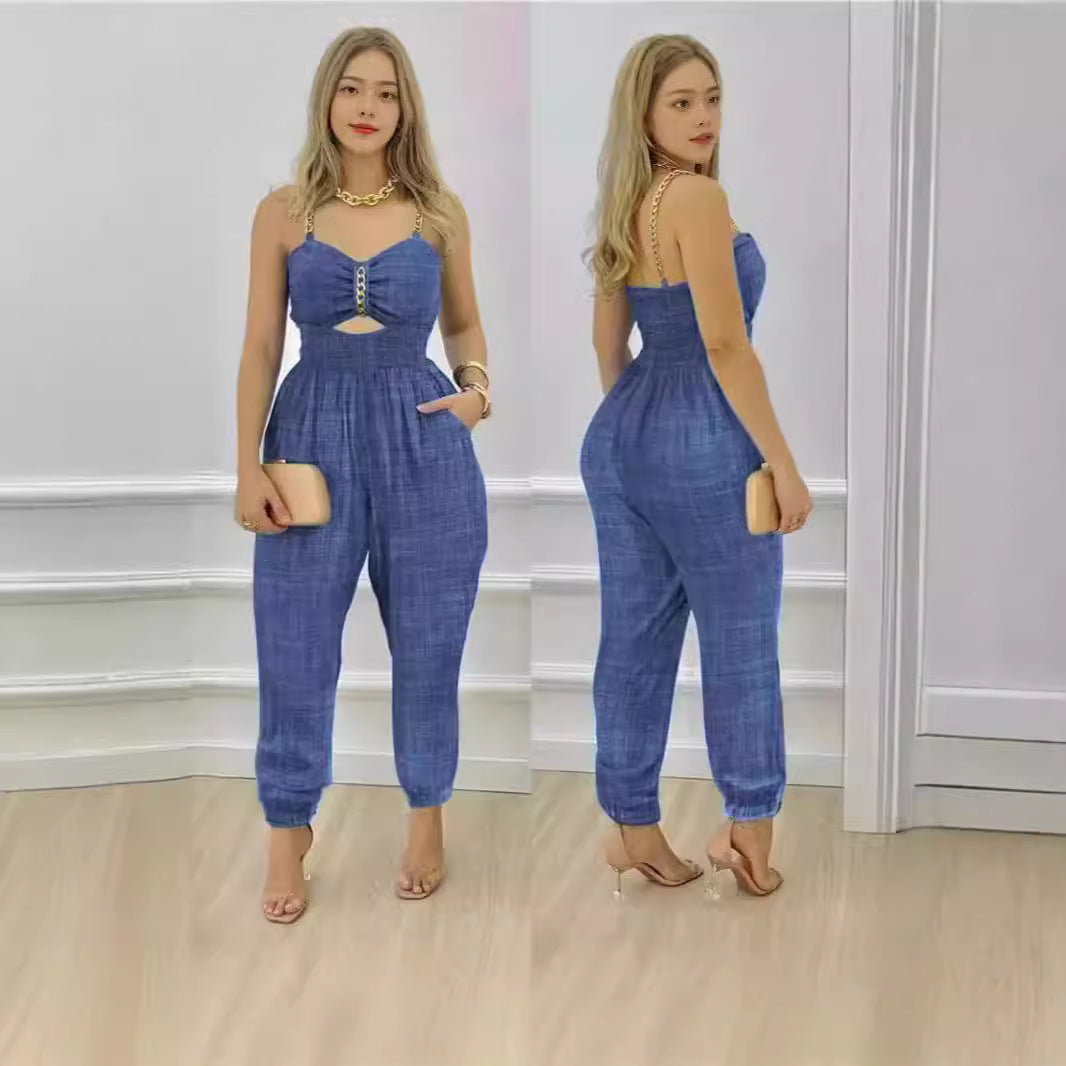 Damen Modischer Jumpsuit mit Cut-Out und dünnen Trägern EB