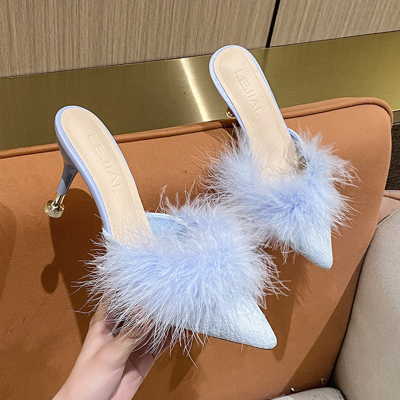 Damen Elegante Mules mit luxuriösen Federn und schickem Absatz EB