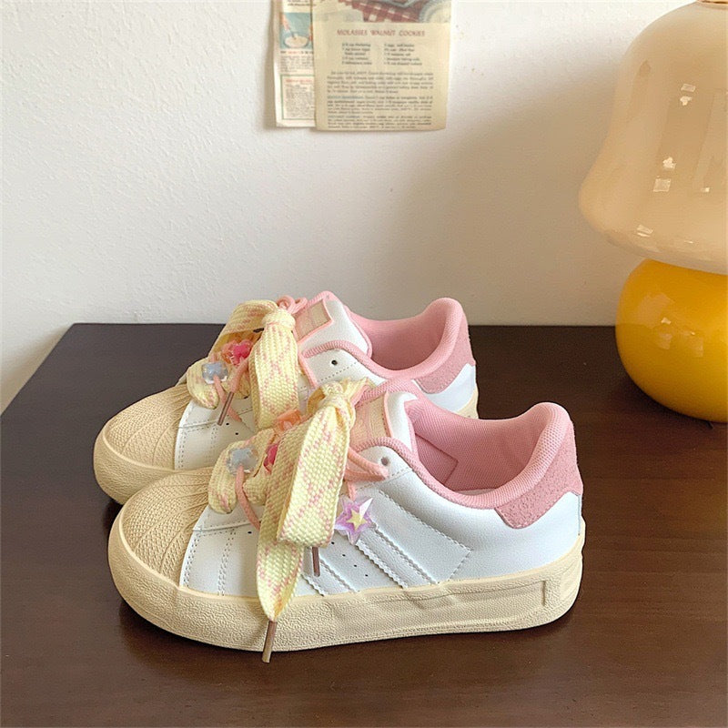 Damen Sportliche Sneakers mit einzigartigem Schnürsystem EB