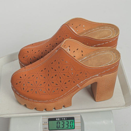 Damen Offene Clogs mit floralem Cut-Out Design und klobigem Absatz EB