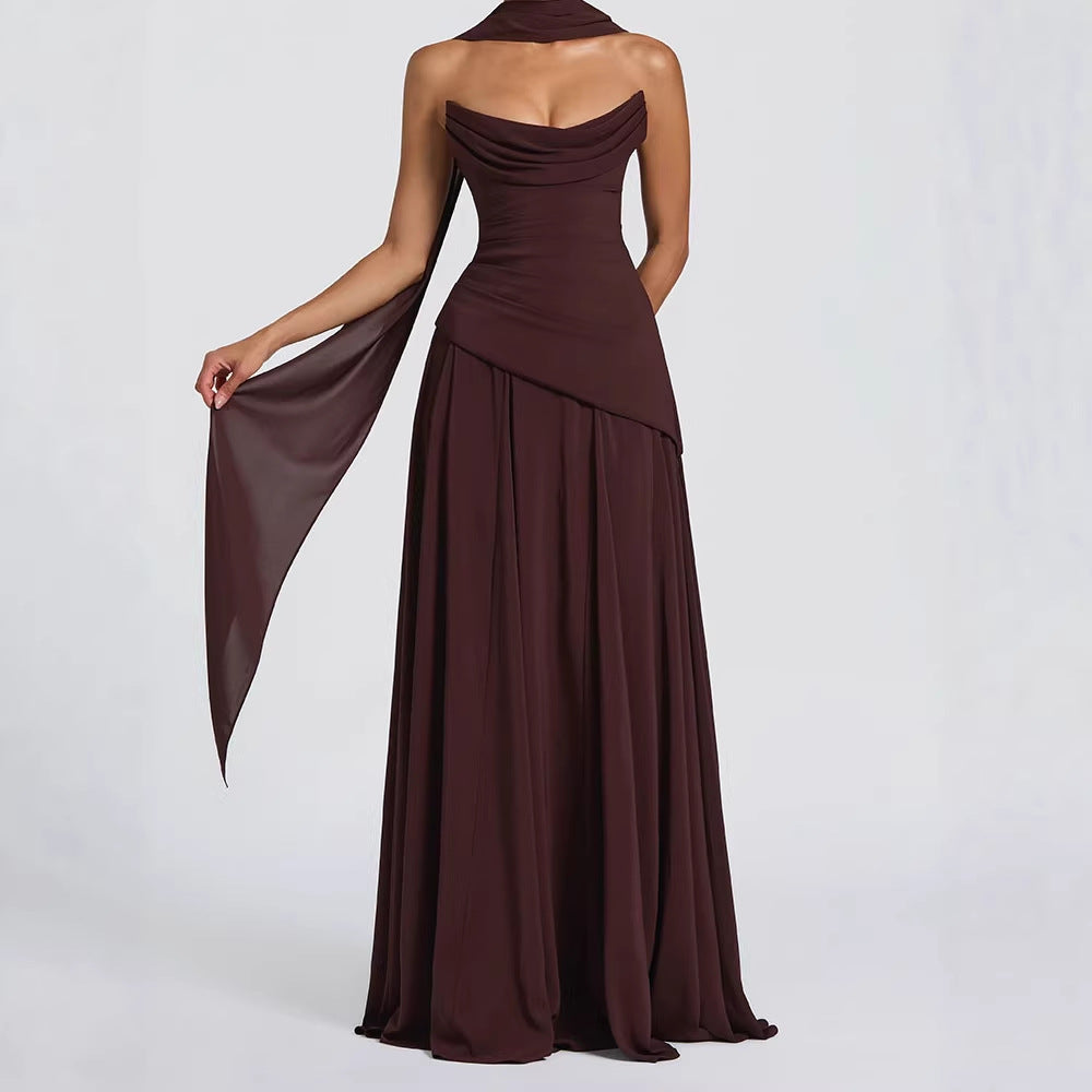 Damen elegantes maxikleid mit schulterfreiem Design und raffinierten Drapierungen EB