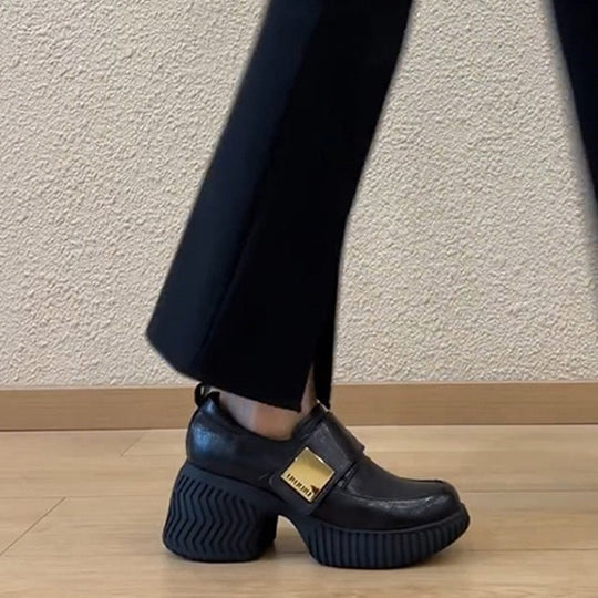 Damen modische Clogs mit stabiler Plattformsohle und edlem Schnallenakzent EB