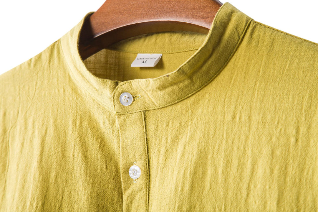 Herren Kurzarmhemd mit Knopfdetails und legerem Stehkragen EB