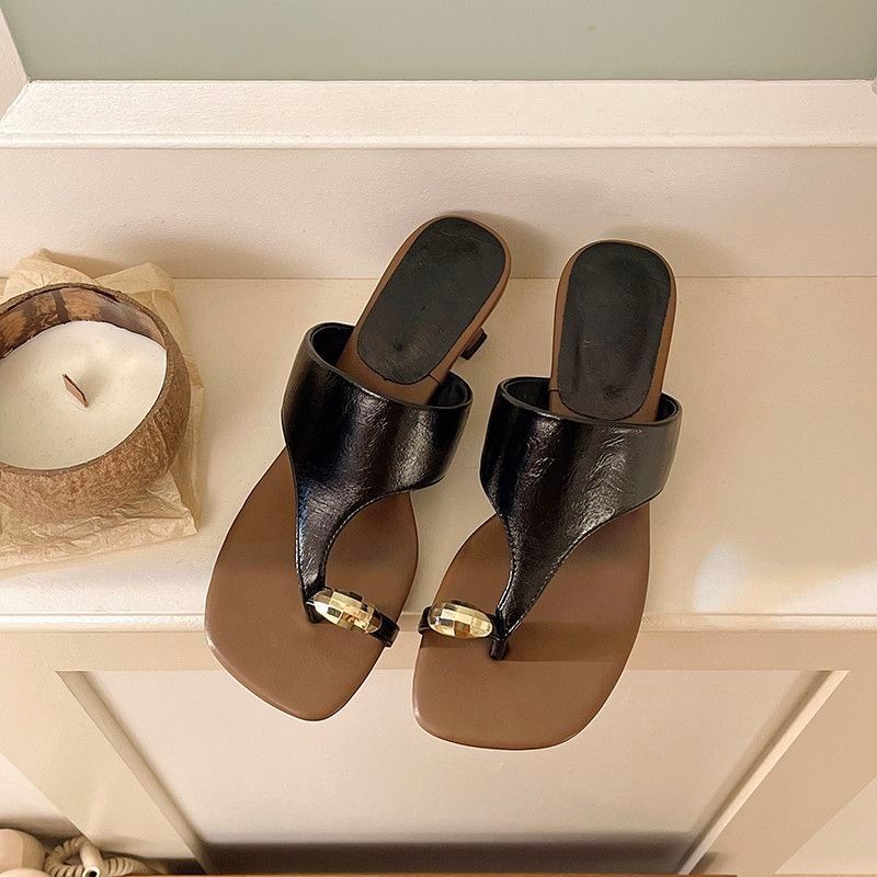 Damen elegante Riemchen-Sandalen mit Absatz und modischem Design EB