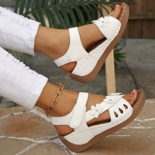 Damen Wedge-Sandalen mit floralem Design EB