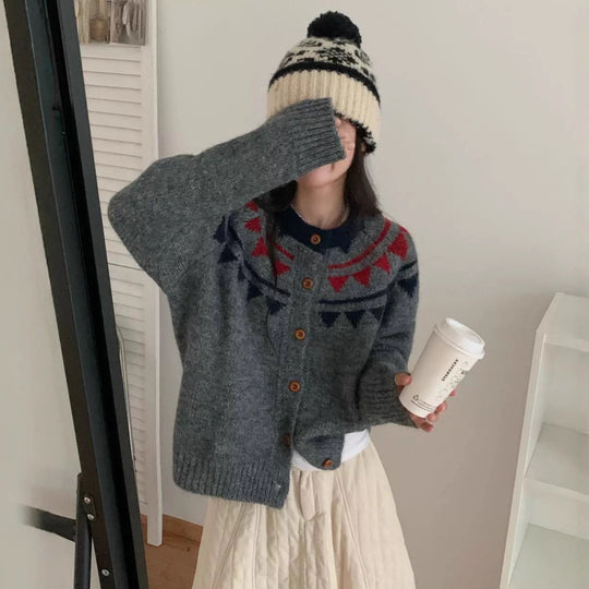 Damen Grobstrickcardigan mit aufwendigem Farbmuster und komfortablem Knopfverschluss EB
