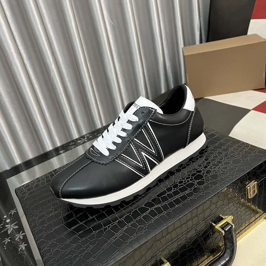 Damen Sportliche Sneaker mit komfortablem Fußbett und rutschfester Sohle EB