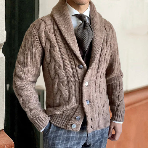 Herren Strickjacke mit modernen Zopfmuster EB