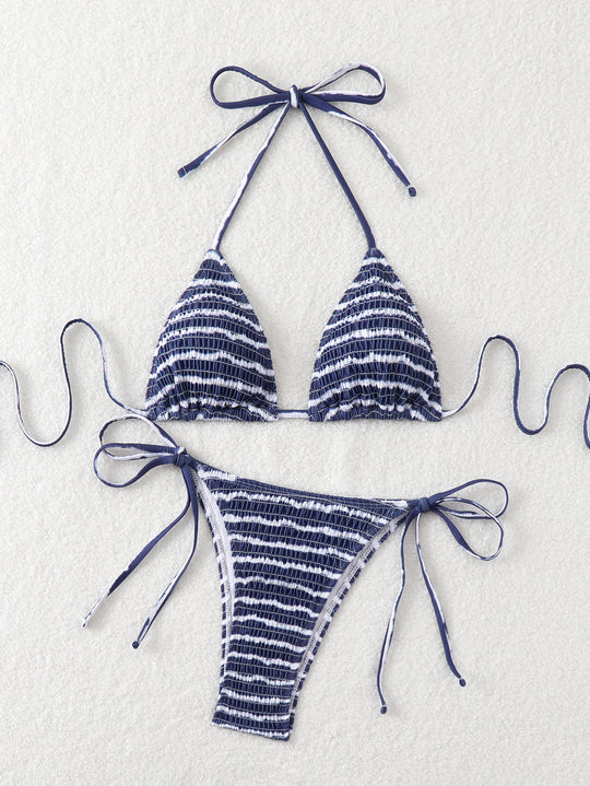 Damen Triangel-Bikini mit feinem Streifenmuster und raffinierten Bindebändern EB