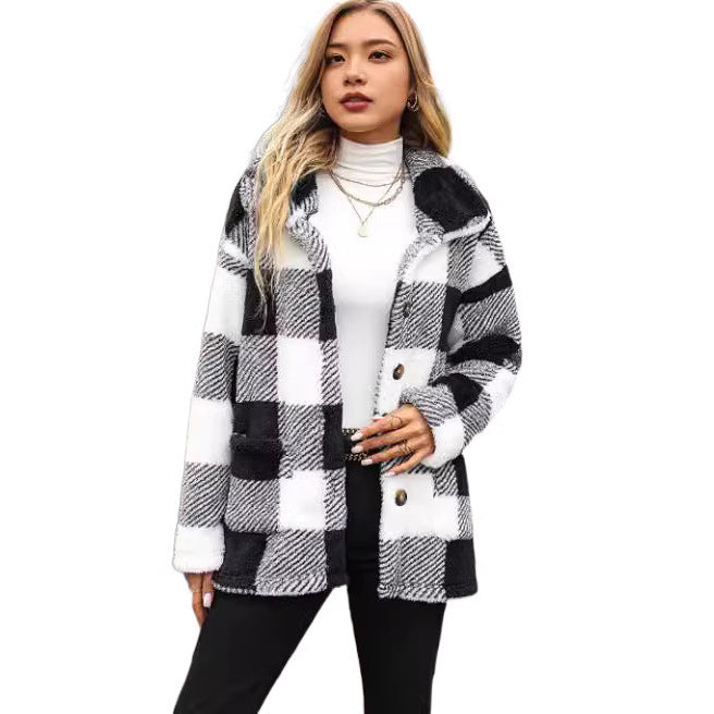 Damen Kuscheljacke mit Karomuster und Knopfverschluss EB