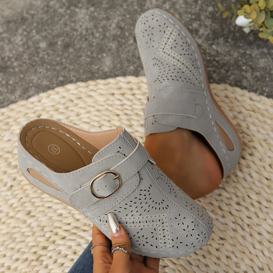Damen Atmungsaktive Lederimitat-Mules mit ergonomischem Komfortfußbett und Zierschnitt EB