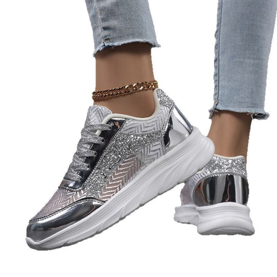 Damen nan glamouröser auffälliger Sneaker mit Glitzerpaneelen jacquardgewebtem Obermaterial und ergonomischer Wellenlaufsohle EB