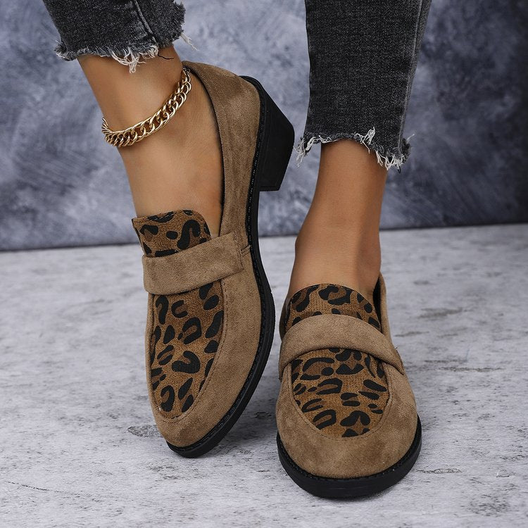 Damen Mokassin-Schuhe mit modischem Leopardenmuster und komfortablem Blockabsatz EB