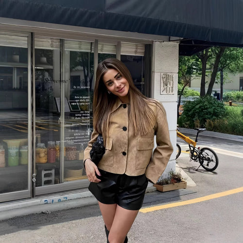 Damen modische Wildlederjacke mit aufgesetzten Taschen EB