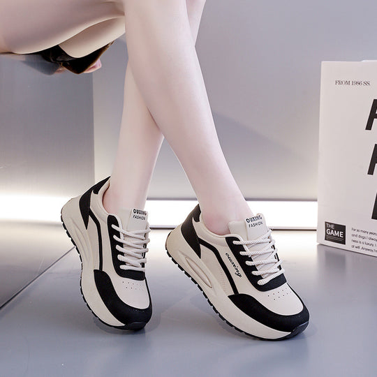 Damen Plateau Sneakers mit atmungsaktiver Mesh-Oberfläche und gepolsterter Sohle EB