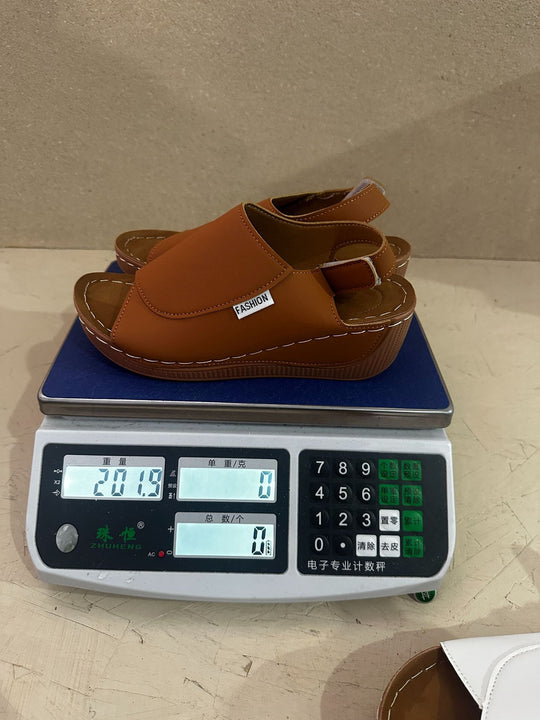 Damen Komfortable Clogs mit modischem Riemen EB