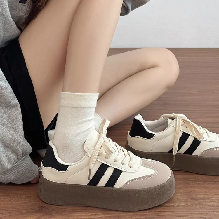 Damen Modische Freizeitsneaker mit dickem Profil EB
