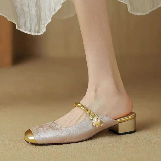 Damen Glänzende Slingback-Pumps mit kunstvollem Design EB