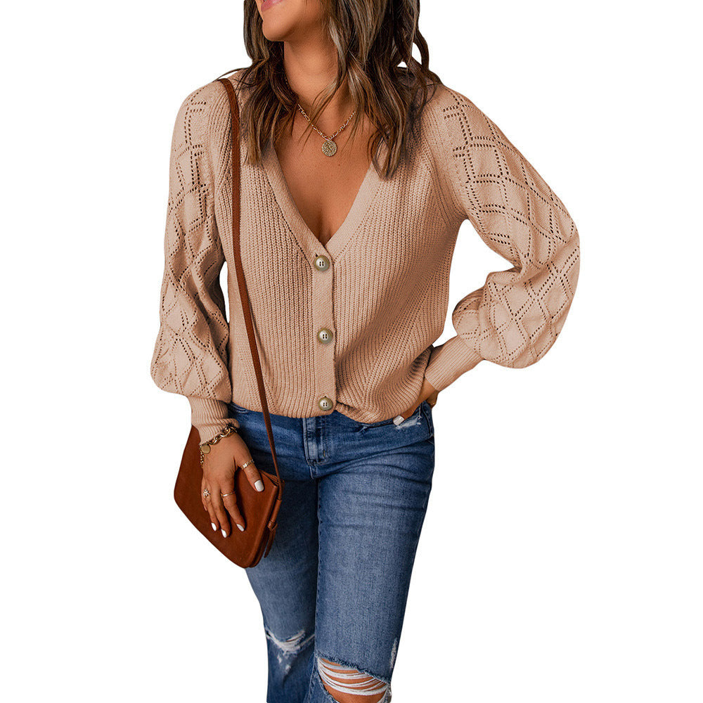 Damen Strickjacke mit romantischem Rippmuster und eleganten Knopfdetails EB