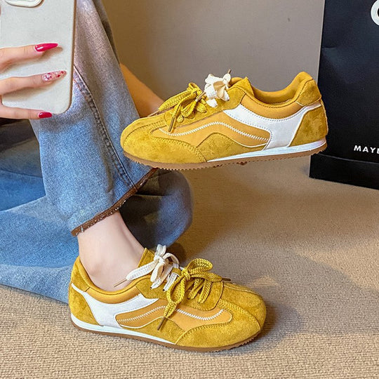Damen Sportliche Sneakers mit strukturiertem Obermaterial und rutschfester Sohle EB