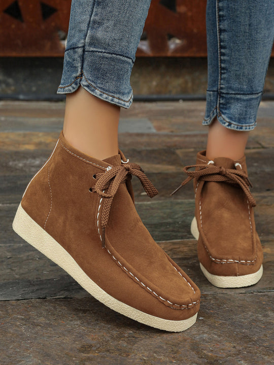 Damen  knöchelhohe Schnürboots mit Mokassinnaht, weicher Innensohle und crepe Sohle EB
