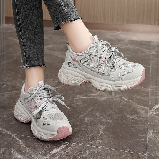 Damen moderne Laufsneaker mit atmungsaktiver Mesh-Oberfläche und dämpfender Sohle EB