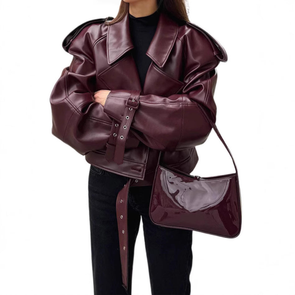 Damen Kunstlederjacke im Oversized-Design mit Riemen und neuen Details EB