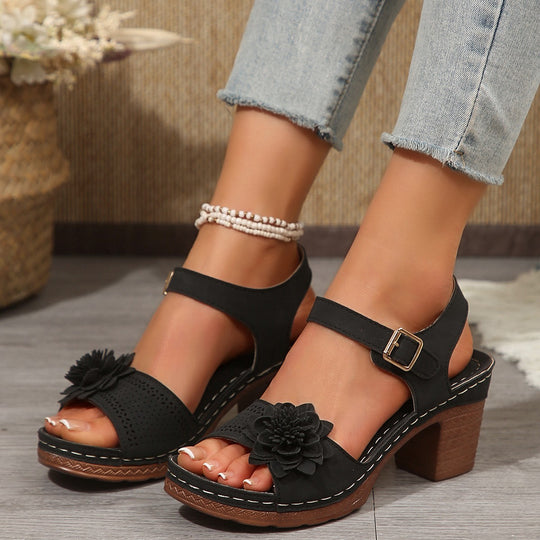 Damen Sandalen mit floralem Dekor und blockiertem Absatz EB