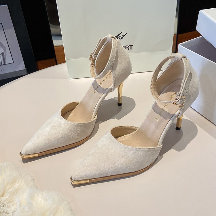 Damen elegante Slingback-High Heels mit spitz zulaufender Form und glamourösem Goldakzent EB