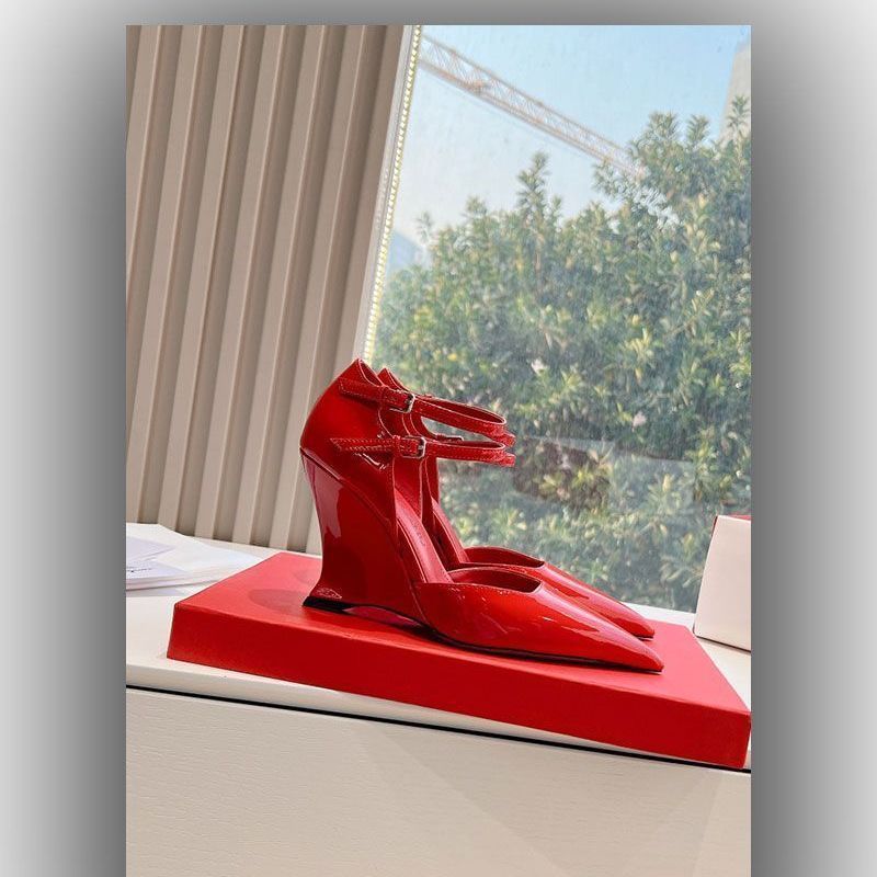 Damen elegante Slingback-Pumps mit glänzender Lackoberfläche EB