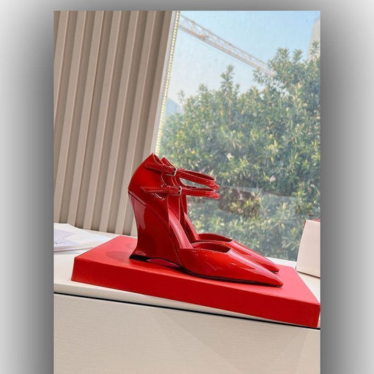 Damen elegante Slingback-Pumps mit glänzender Lackoberfläche EB