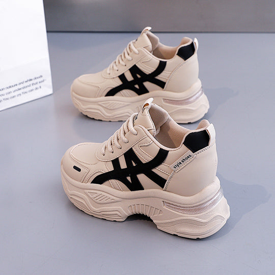 Damen Sportliche Sneakers mit innovativer Dämpfung und rutschfester Profilsohle EB