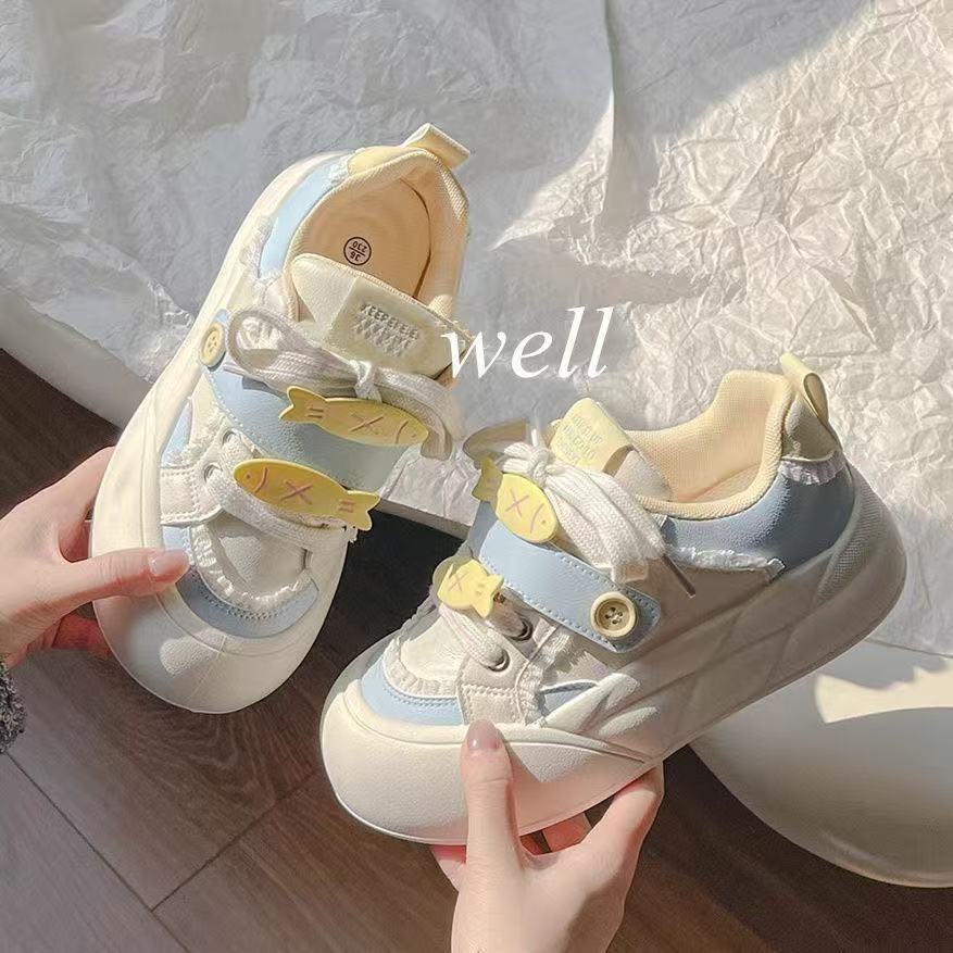 Damen Sportliche Sneaker mit verspielten Applikationen und ergonomischer Dämpfung EB