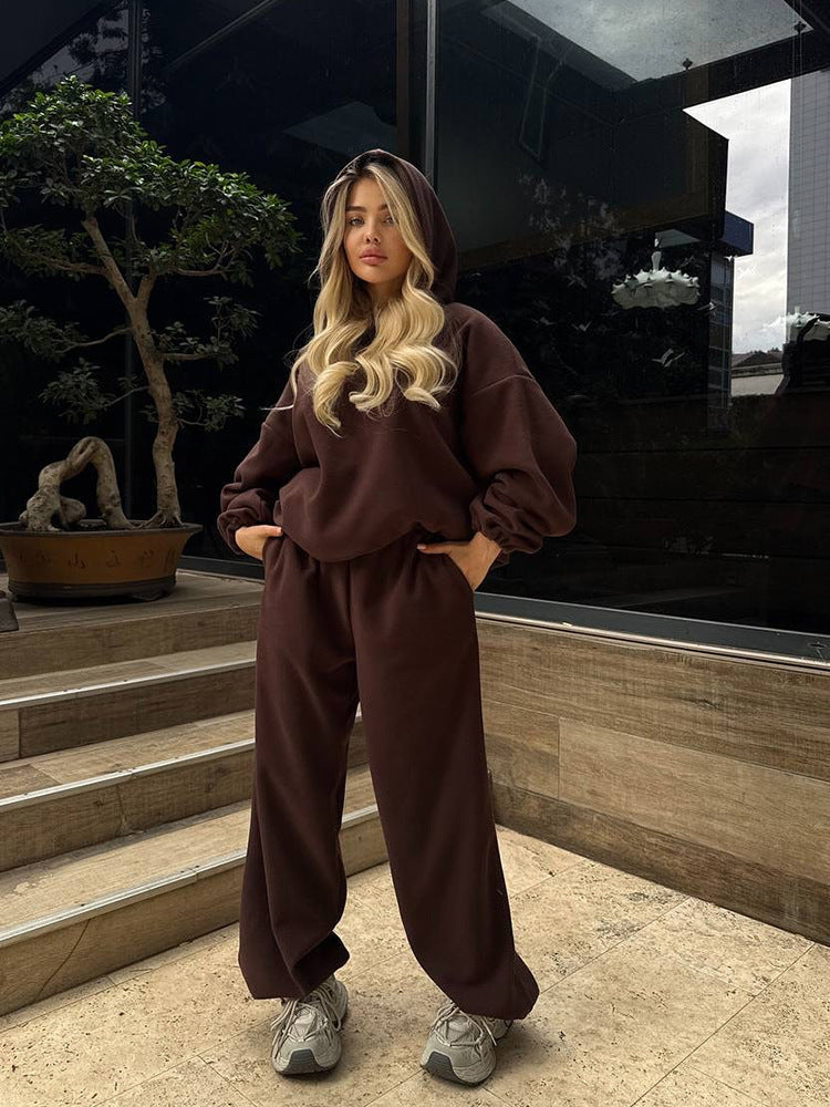 Damen oversized Kapuzen-Sweatshirt mit Ballonärmeln und weite High-Waist Jogginghose Eichborn Berlin