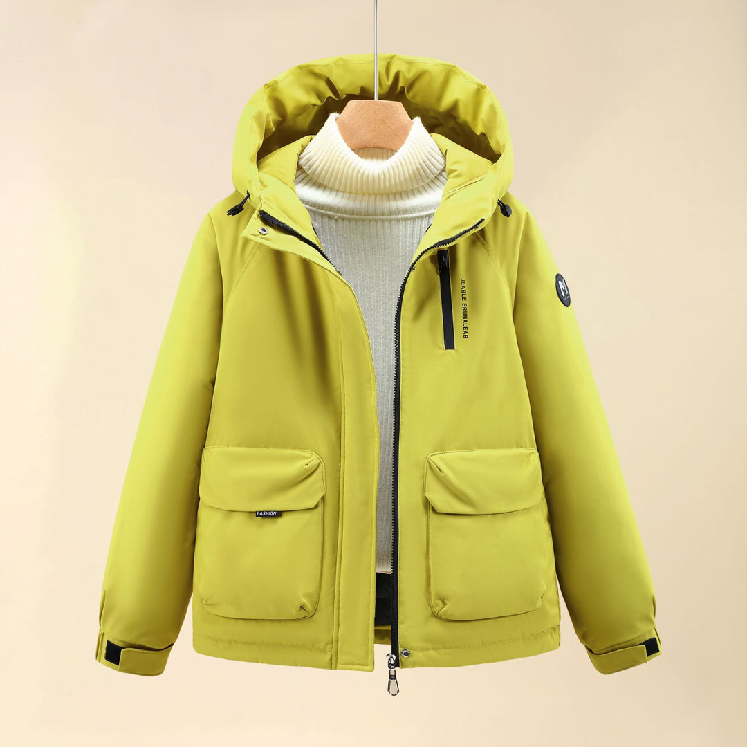 Damen Isolierte Outdoorjacke mit voluminösem Kapuzenkragen und praktischen Taschen EB