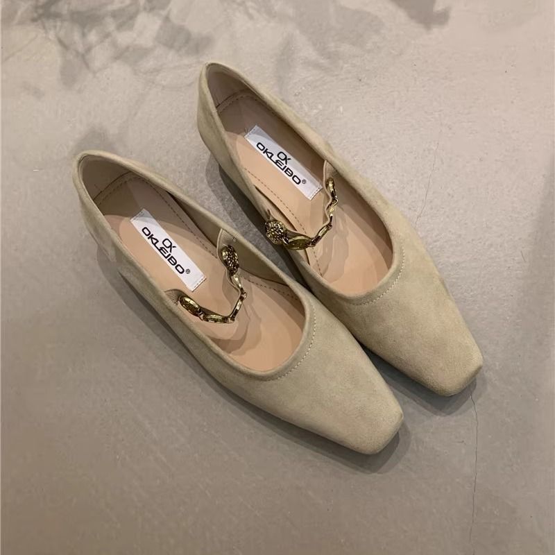 Damen elegante Ballerinas mit modischem Riemchen EB