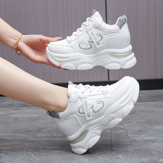 Damen Sportliche Chunky Sneakers mit atmungsaktiven Mesh-Einsätzen und robustem Design EB
