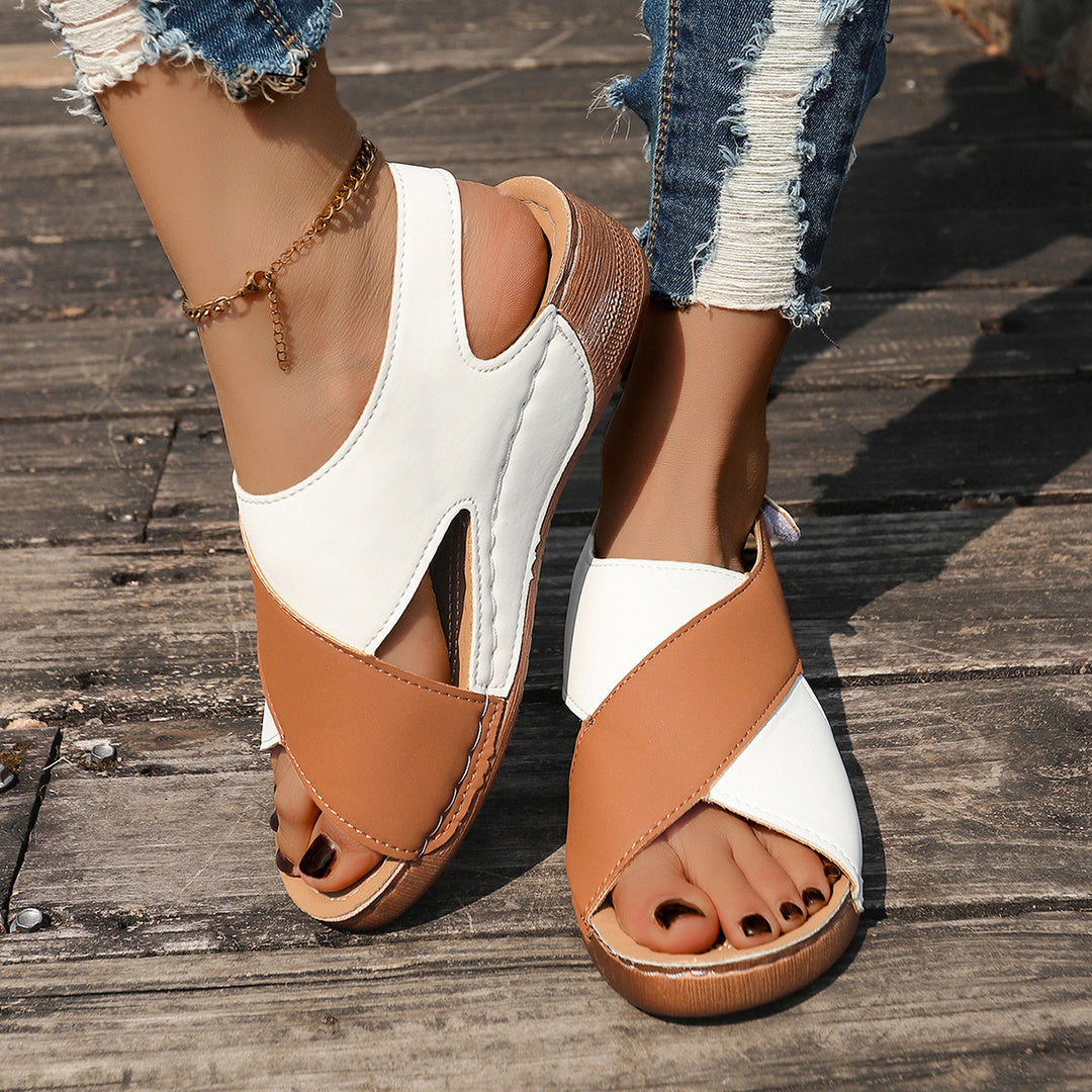 Damen Wedge-Pantoletten mit elegantem Kreuzriemen und rutschfester Sohle EB