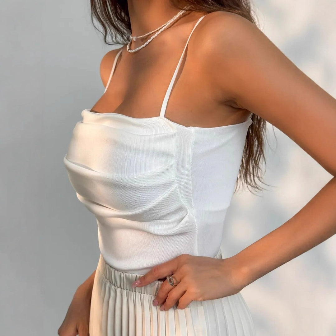 Damen figurbetontes Top mit schmalen Spaghetti-Trägern und modernem Schnitt EB