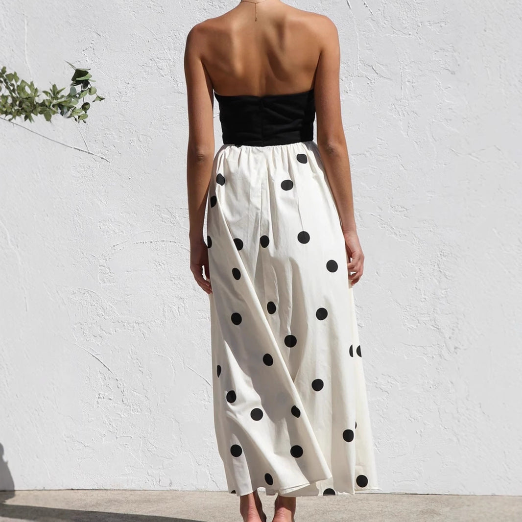 Damen Maxikleid mit trägerlosem Oberteil und verspieltem Punkten-Muster EB