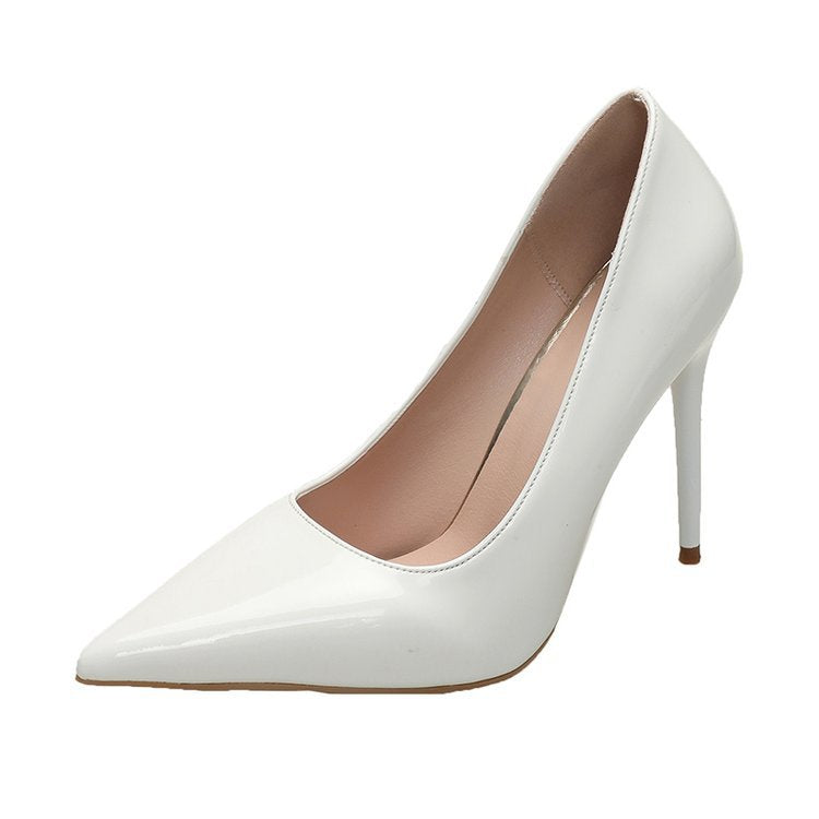 Damen Spitze High Heels mit glänzender Lackoberfläche EB