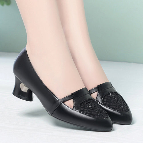 Damen elegante Pumps mit modischem Akzent EB