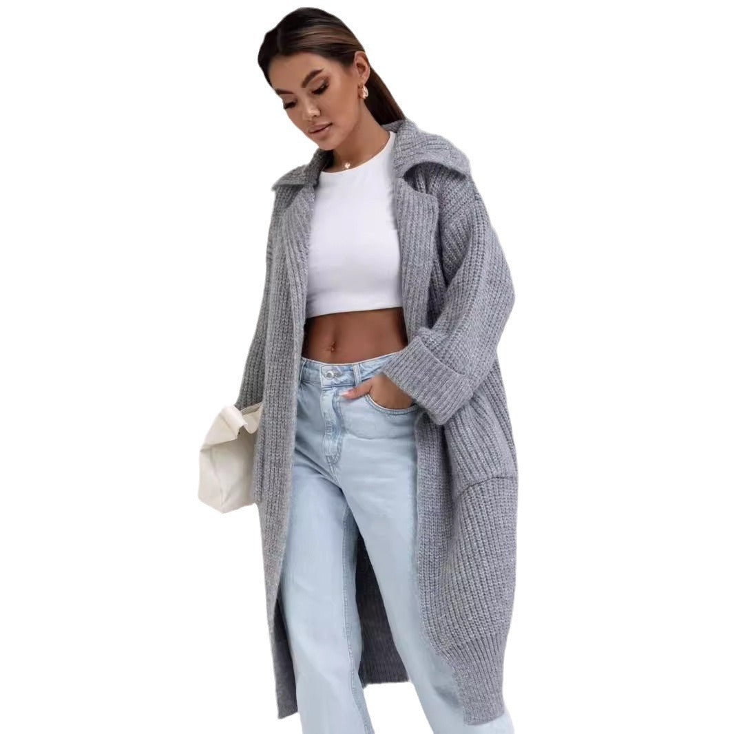 Damen Langstrickjacke mit großem Kragen und praktischen Taschen EB