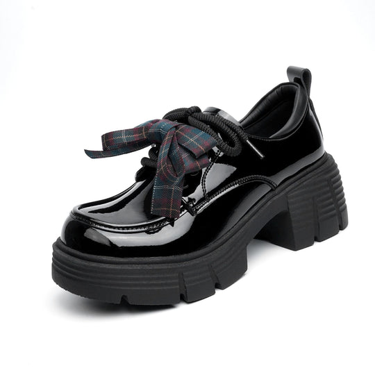 Damen Plateau-Schnürschuhe mit modischem Kettendetail und robustem Blockabsatz EB