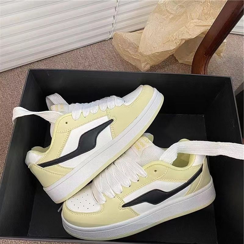 Damen Sneakers mit modischem Retro-Design EB