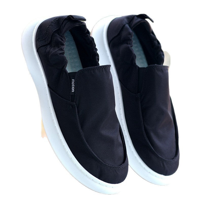 Damen Slip-On Sneakers mit flexiblem Obermaterial und rutschfester Sohle EB