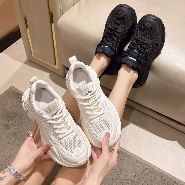 Damen Sportliche Sneakers mit rutschfester Sohle und atmungsaktivem Obermaterial EB
